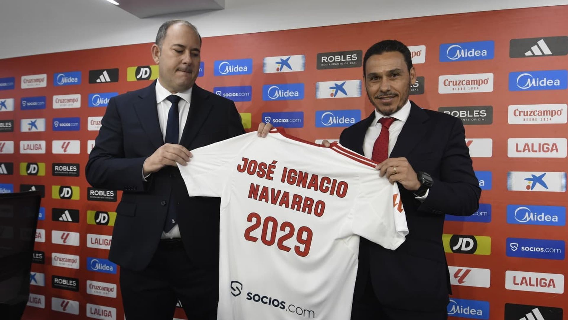 José Ignacio Navarro, en su presentación como director deportivo del Sevilla José Ignacio Navarro, en su presentación como director deportivo del Sevilla