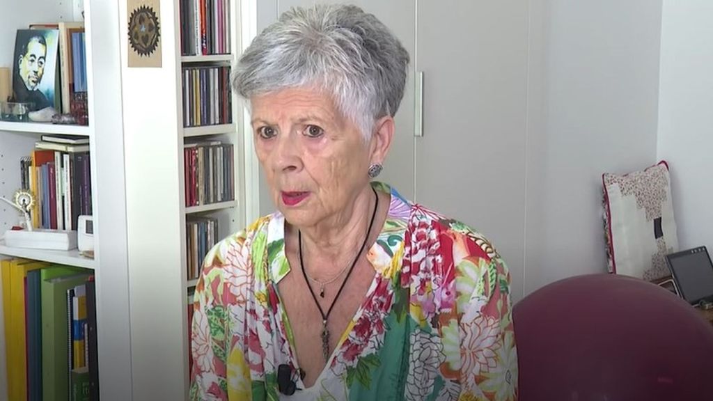 Noemí vive en una vivienda protegida para mayores de 65 años en Barcelona: "Esto funciona, hay mucha colaboración"