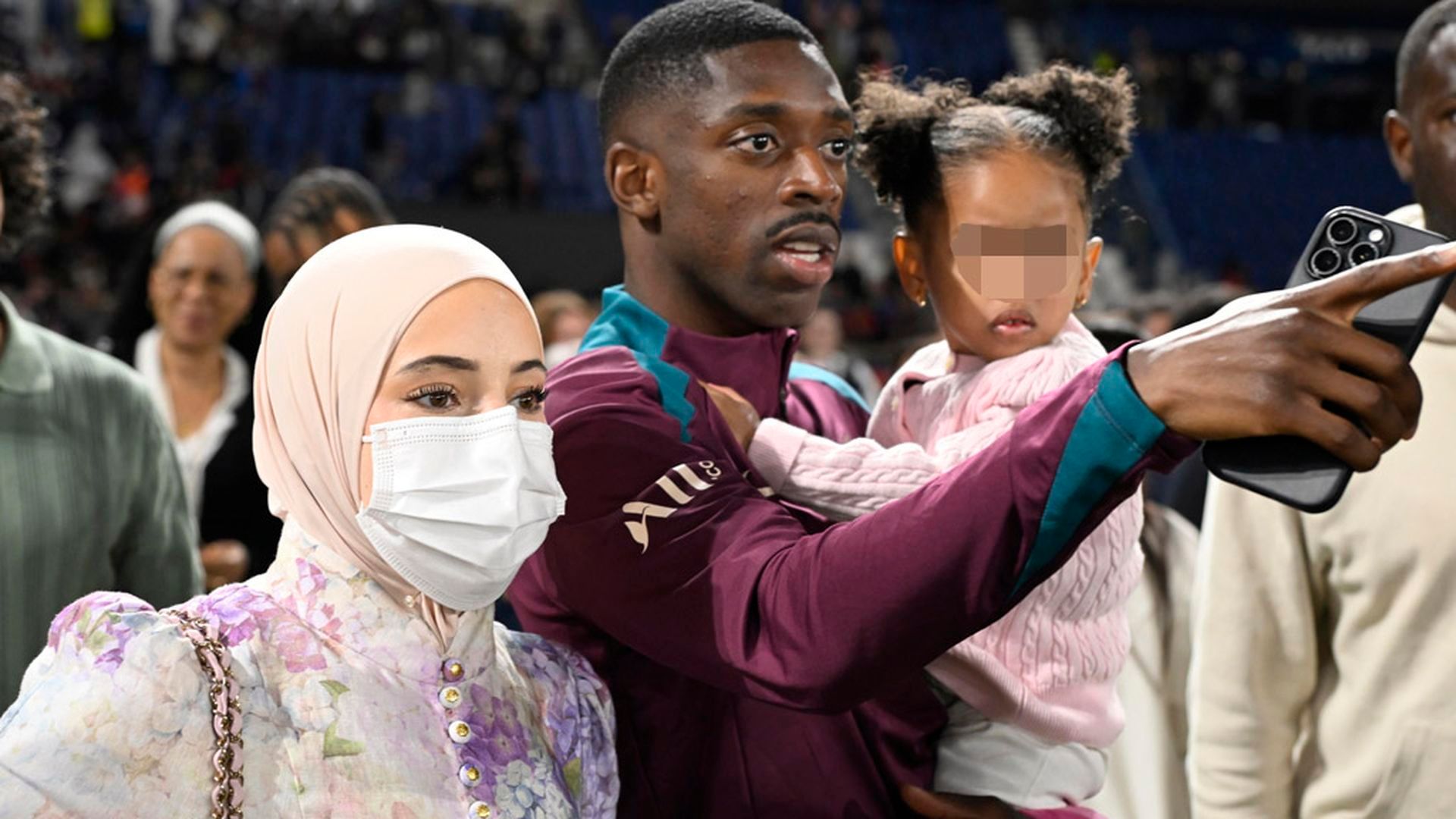 Rima, con Ousmane Dembelé y su hija, en una de las escasas imágenes que existen de ella
