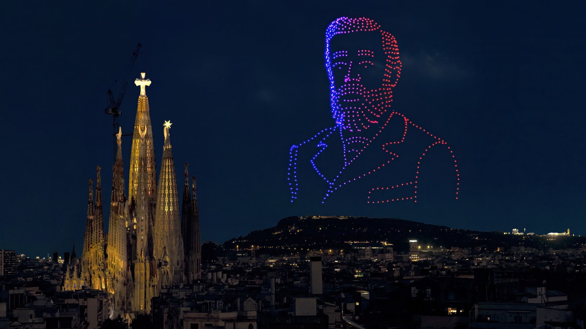 700 drones, en el espectáculo de la Sagrada Familia