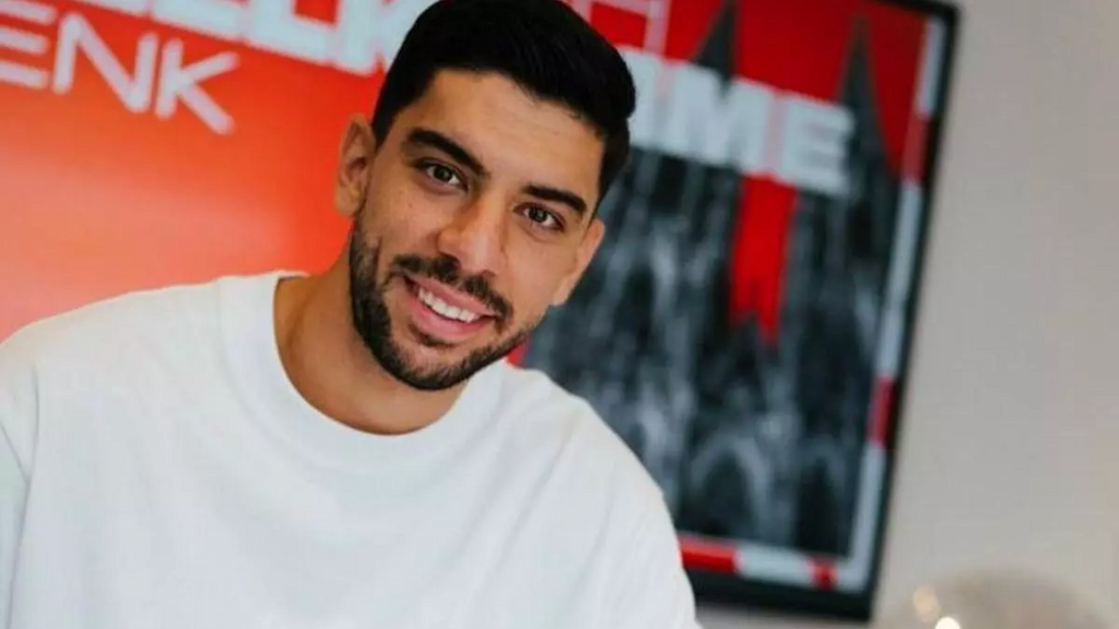 Cenk ficha por el Valencia CF