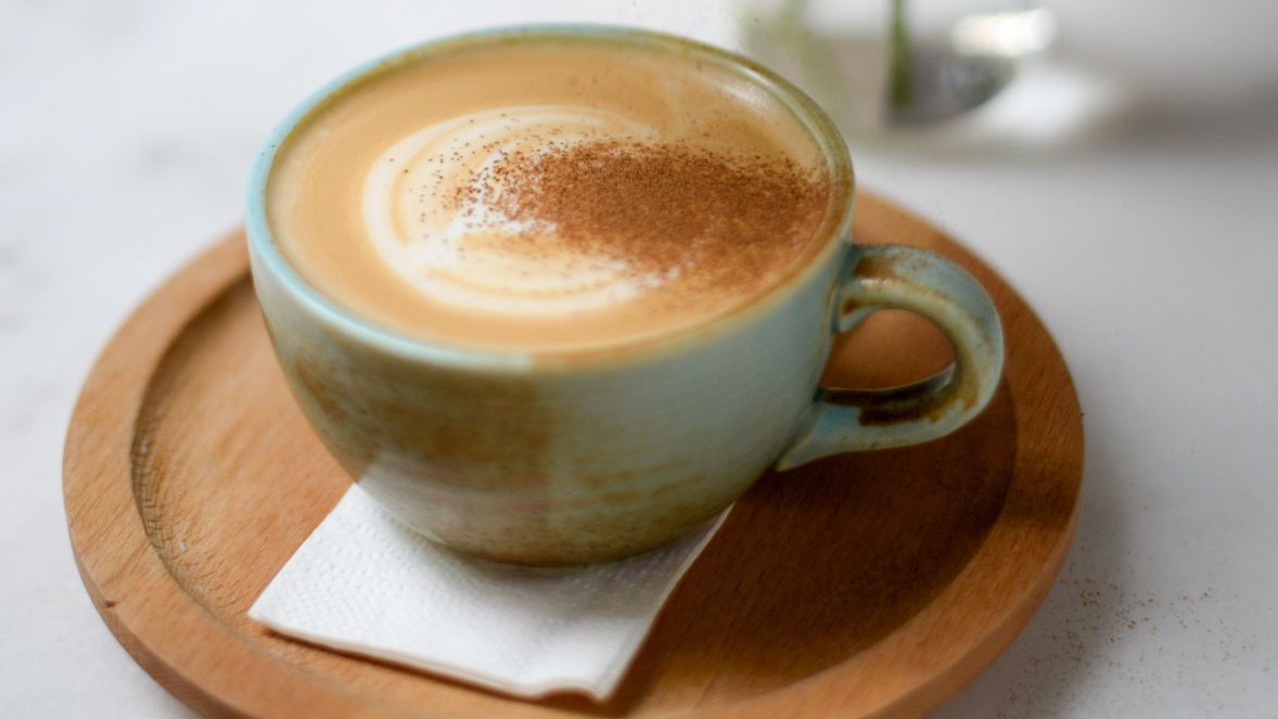 Con leche y sin azúcar también es beneficioso
