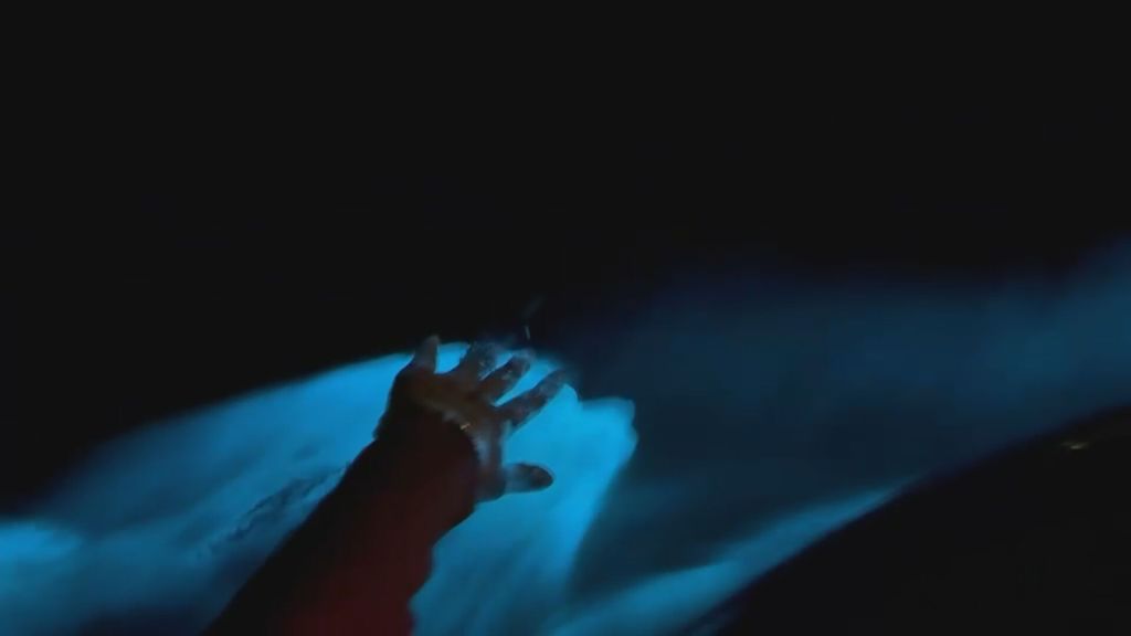 El mar se ilumina en Galicia: las playas se llenan de luces con el espectacular mar de ardora