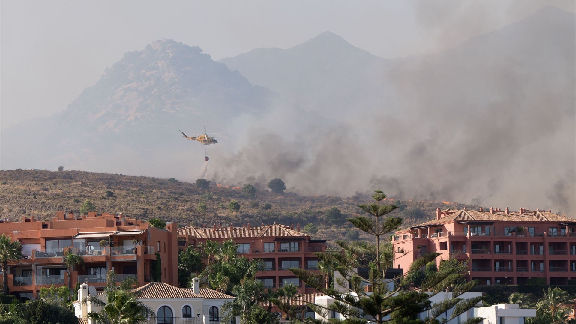 Extinguido el incendio de Benahavís, Málaga Extinguido el incendio de Benahavís, Málaga