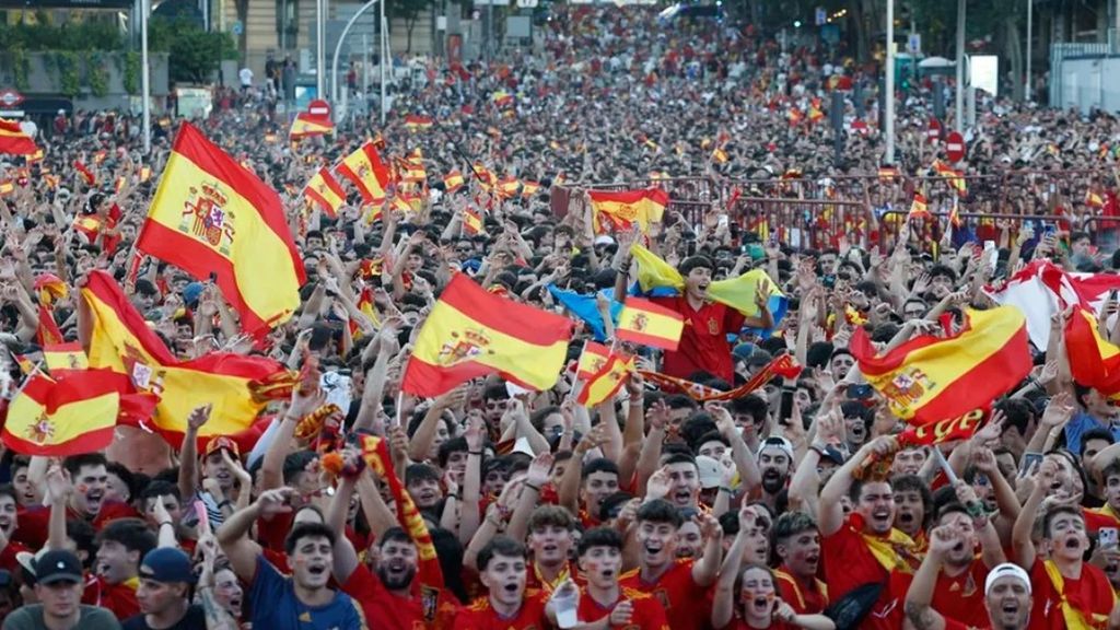 La victoria de España ante Francia y su pase a la final deja esta sinfonía de imágenes