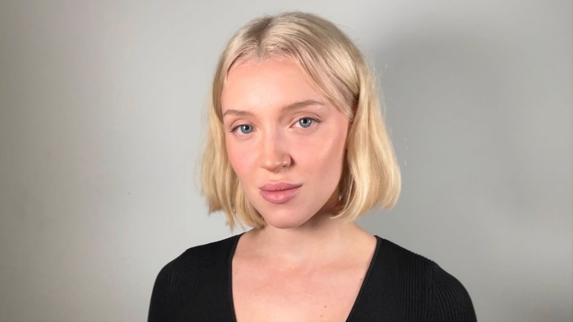 Conoce a Karina Kolokolchykova, protagonista de 'Ella, maldita alma': su vida en Ucrania, su salto a la fama y sus inicios en la ficción Conoce a Karina Kolokolchykova, protagonista de 'Ella, maldita alma': su vida en Ucrania, su salto a la fama y sus inicios en la ficción
