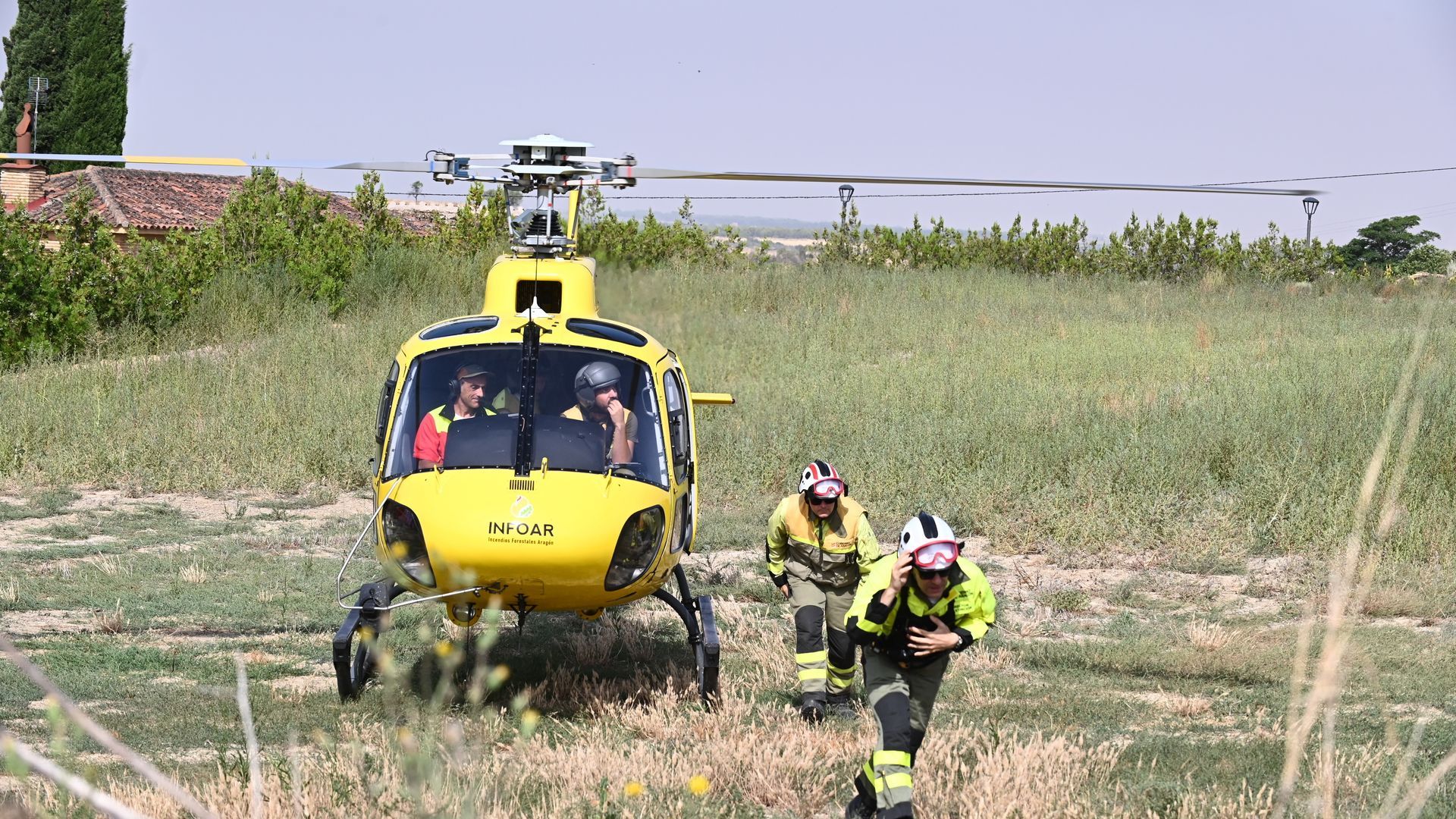 EuropaPress_7667725_helicoptero_trabaja_incendio_16_julio_2026_cinco_villas_zaragoza_aragon EuropaPress_7667725_helicoptero_trabaja_incendio_16_julio_2026_cinco_villas_zaragoza_aragon
