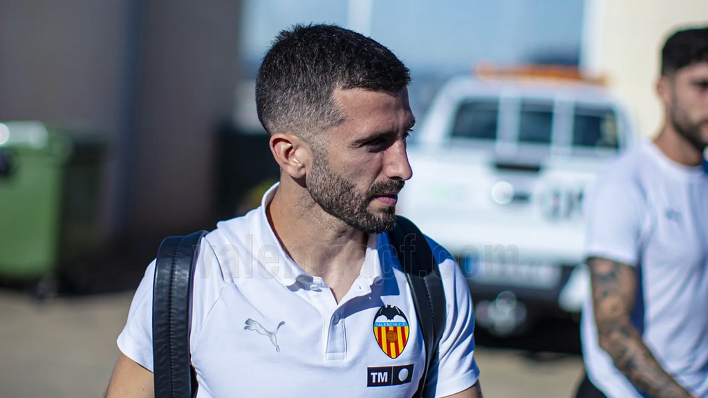 Gayà habla de su futuro y de los objetivos del Valencia CF