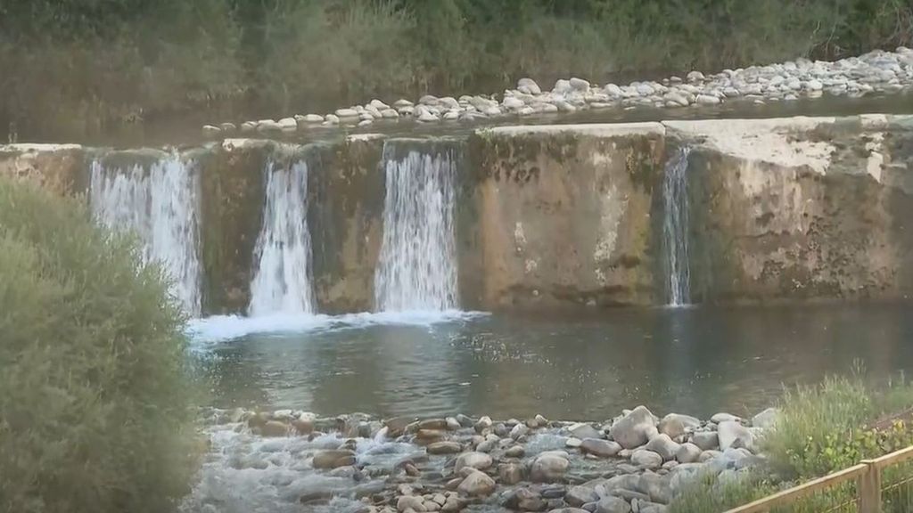 La muerte por ahogamiento de una madre de 29 años y sus dos hijos de 11 y 7 años en la presa del Roncal: un accidente en cadena, la principal hipótesis