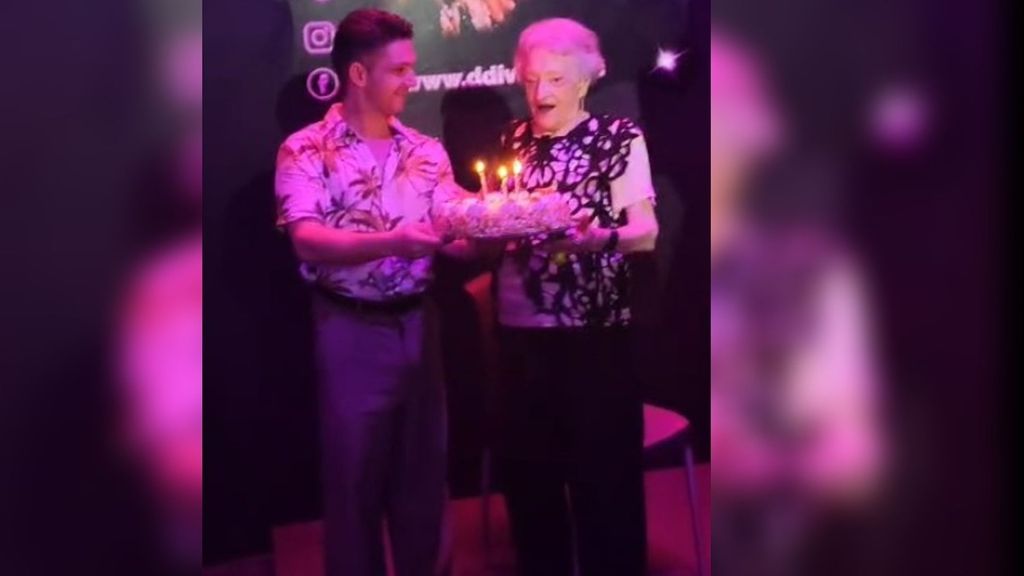 La fiesta de cumpleaños de Pepita Bernat al cumplir 107 años