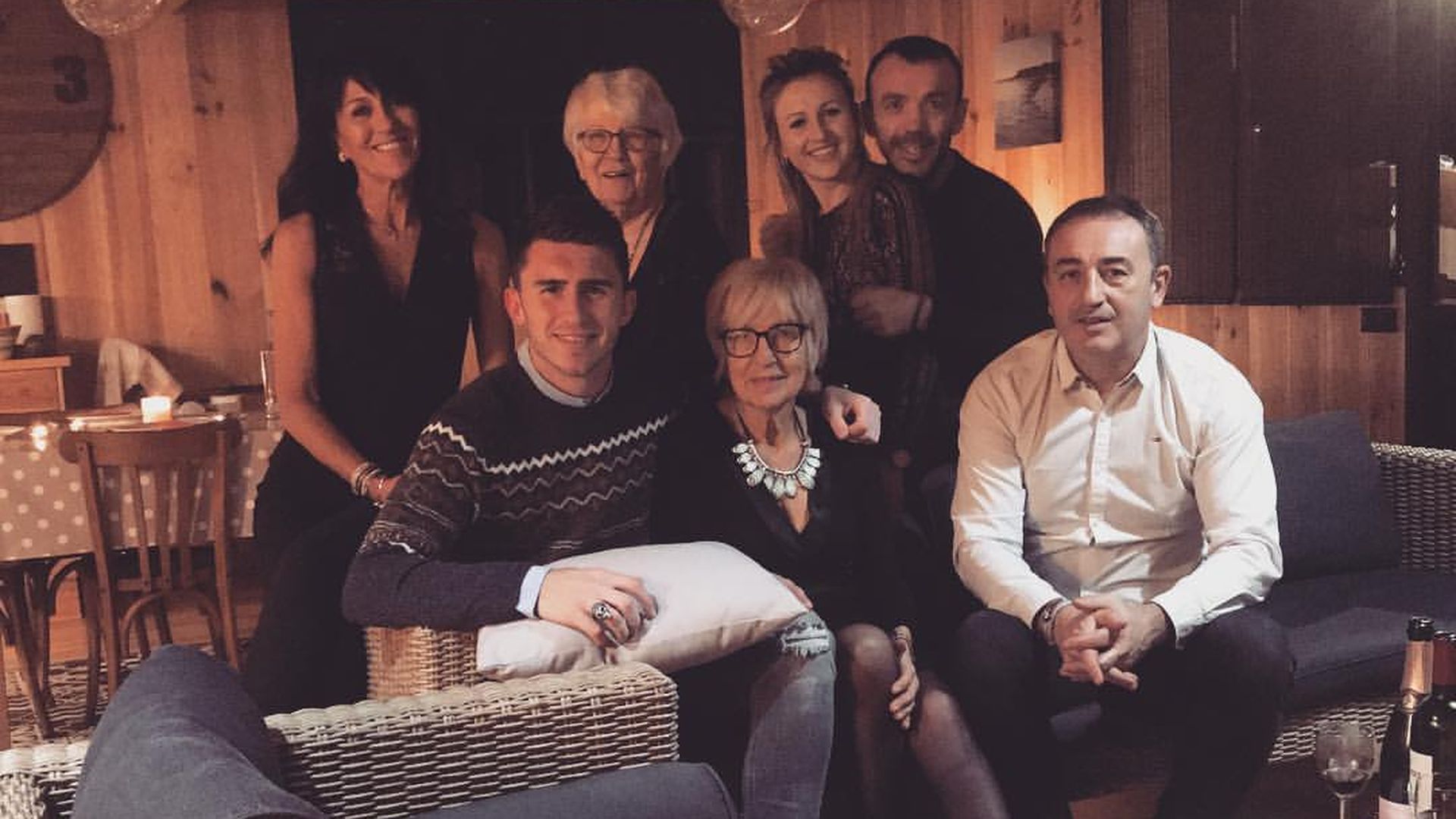 Laporte tuvo que dejar a sus padres y su familia cuando tenía 15 años y se mudó a España