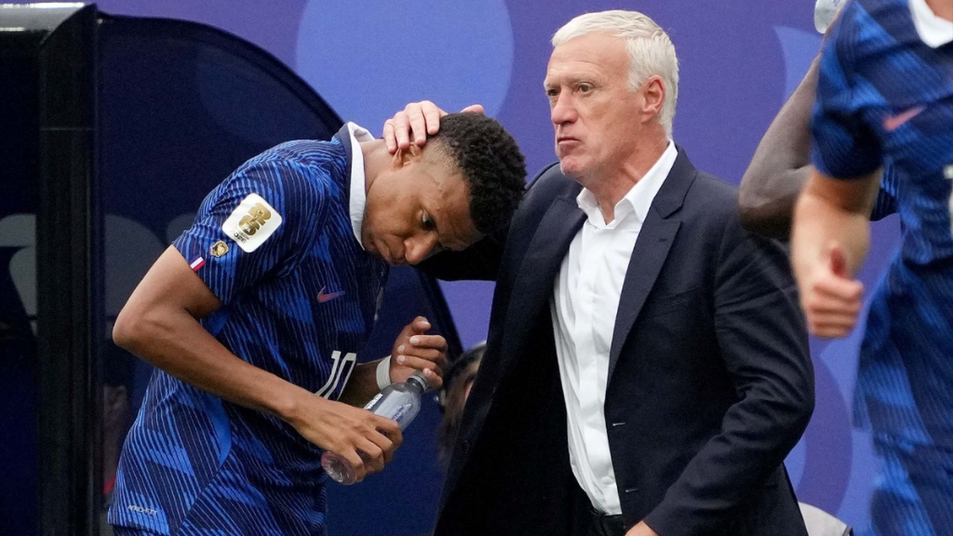 Didier Deschamps y Kylian Mbappé, en el Mundial