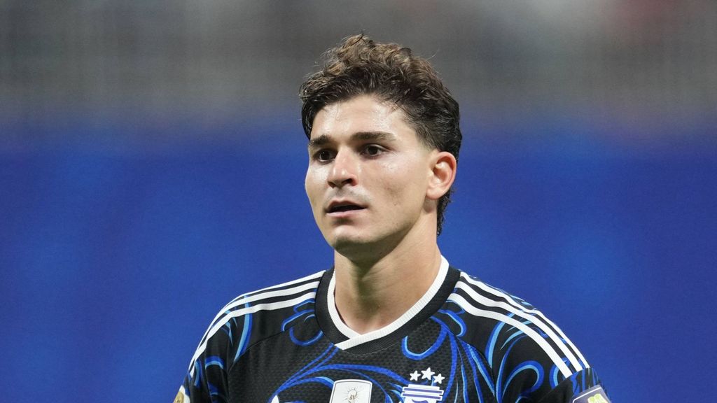 Julián Álvarez, a la final del Mundial con su futuro en el aire y una petición de Dani Olmo