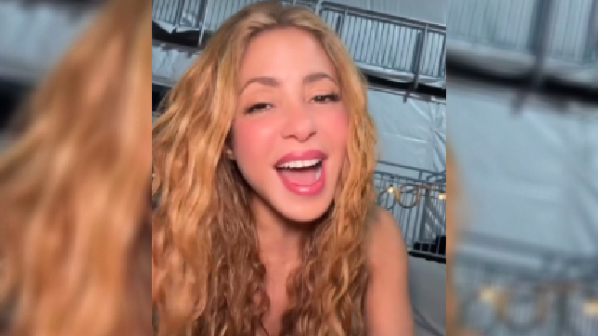 Shakira canta a capela la versión en español de "Dai Dai", la canción del Mundial, poco antes de celebrarse la final Shakira canta a capela la versión en español de "Dai Dai", la canción del Mundial, poco antes de celebrarse la final