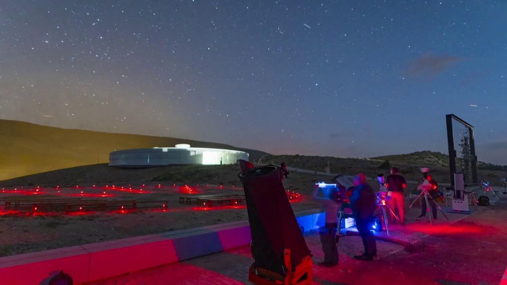 'Galáctica', más allá del eclipse total de sol de agosto: así es el observatorio que ofrece experiencias únicas con el universo
