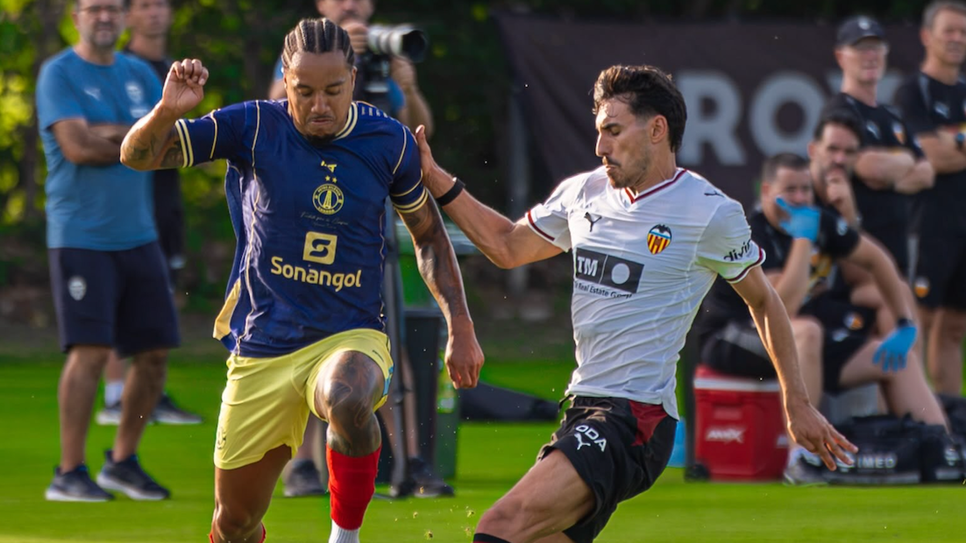 Helder Costa marcó