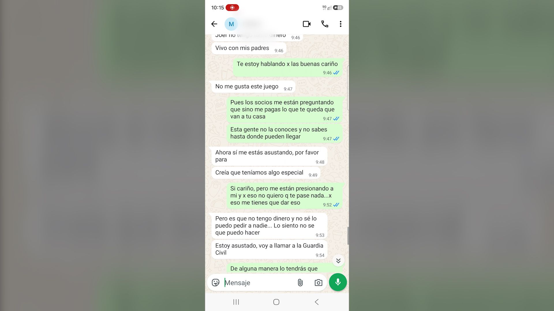 Una de las conversaciones que mantuvo una víctima con una persona del grupo criminal