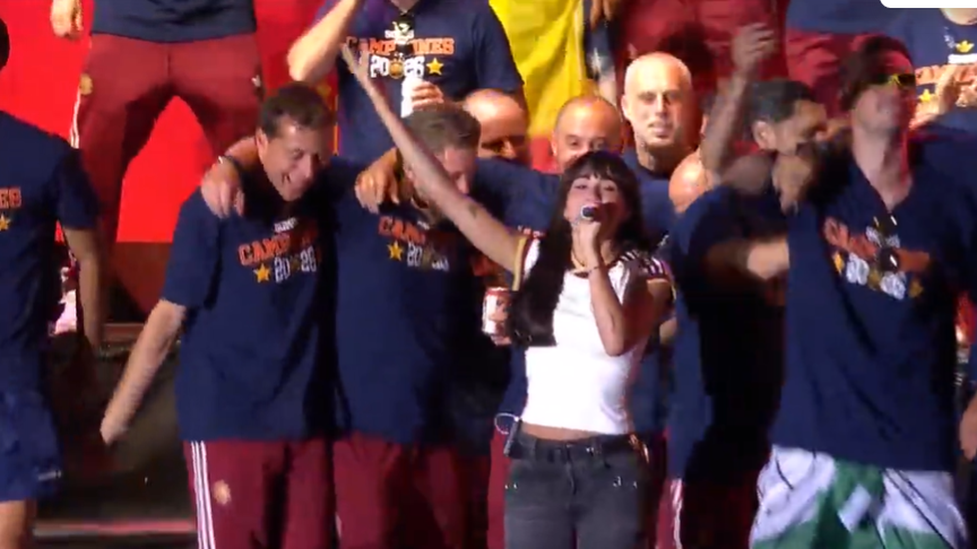 Aitana canta 'Superestrella' en Cibeles