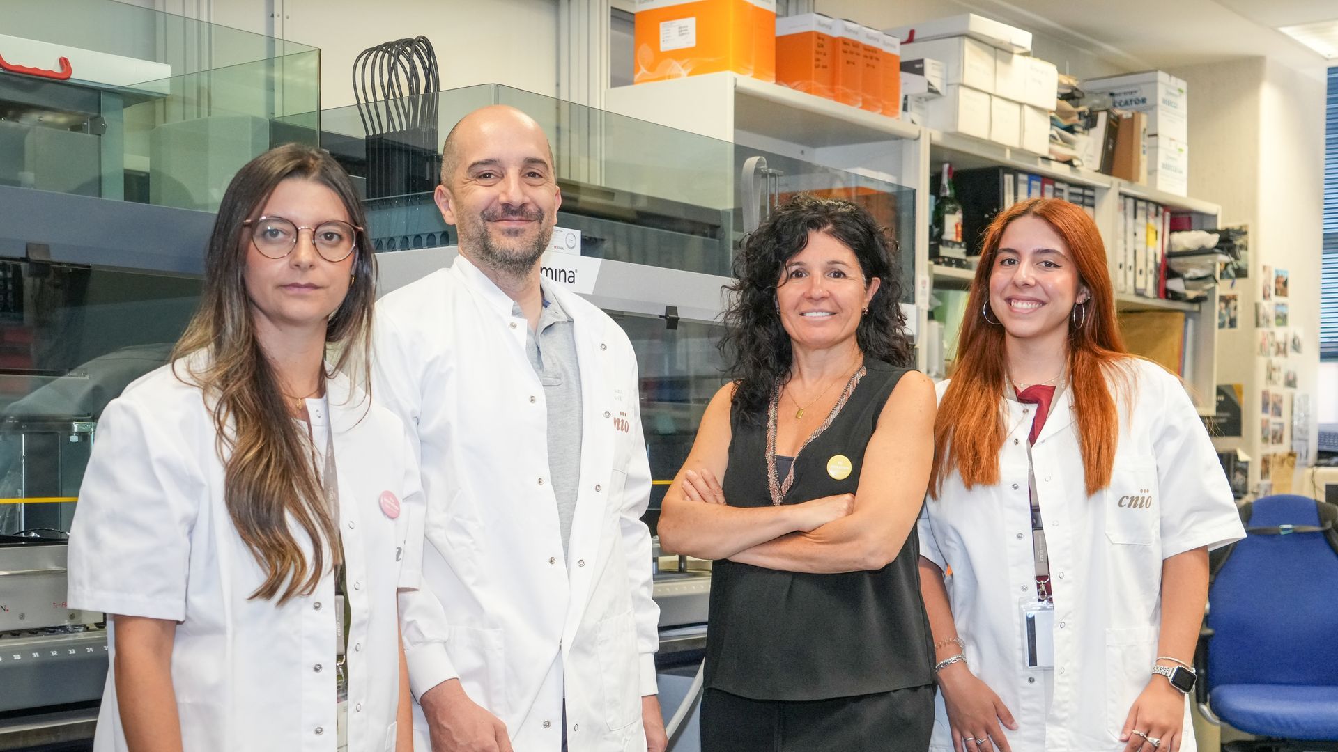 Desde la izda.: Cindy Katherin Huertas, Guillermo Pita, Anna González Neira y Sara Sánchez, equipo del CNIO en MamoRisk Desde la izda.: Cindy Katherin Huertas, Guillermo Pita, Anna González Neira y Sara Sánchez, equipo del CNIO en MamoRisk