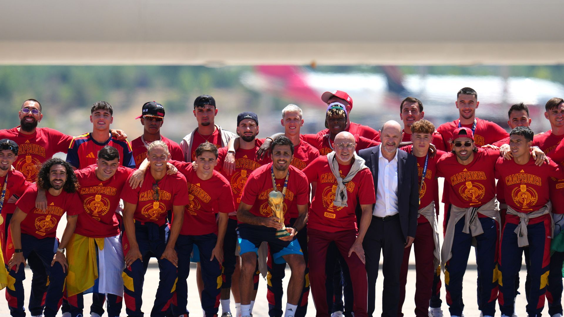 La selección española, en su llegada a Madrid