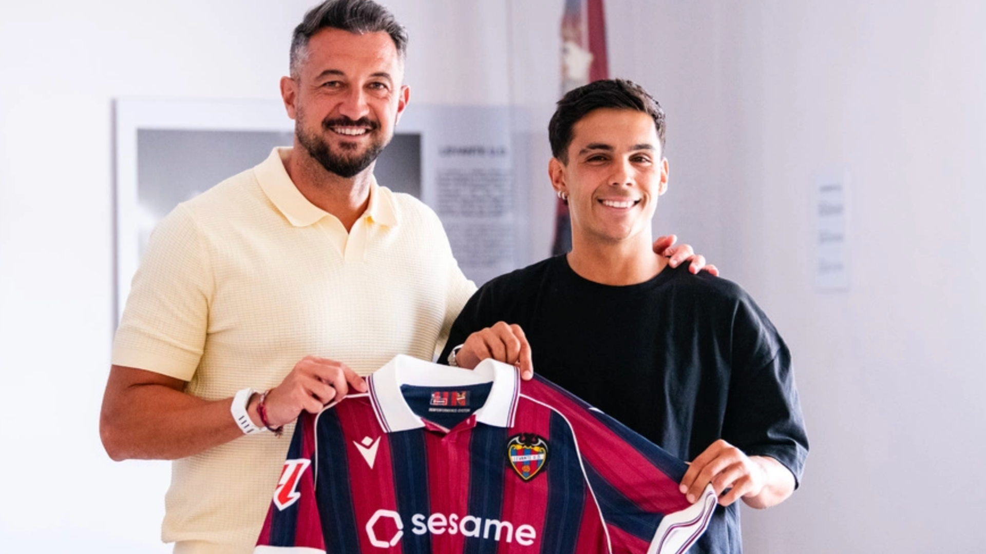 Oficial Hugo Sotelo, nuevo fichaje del Levante: las condiciones de su contrato