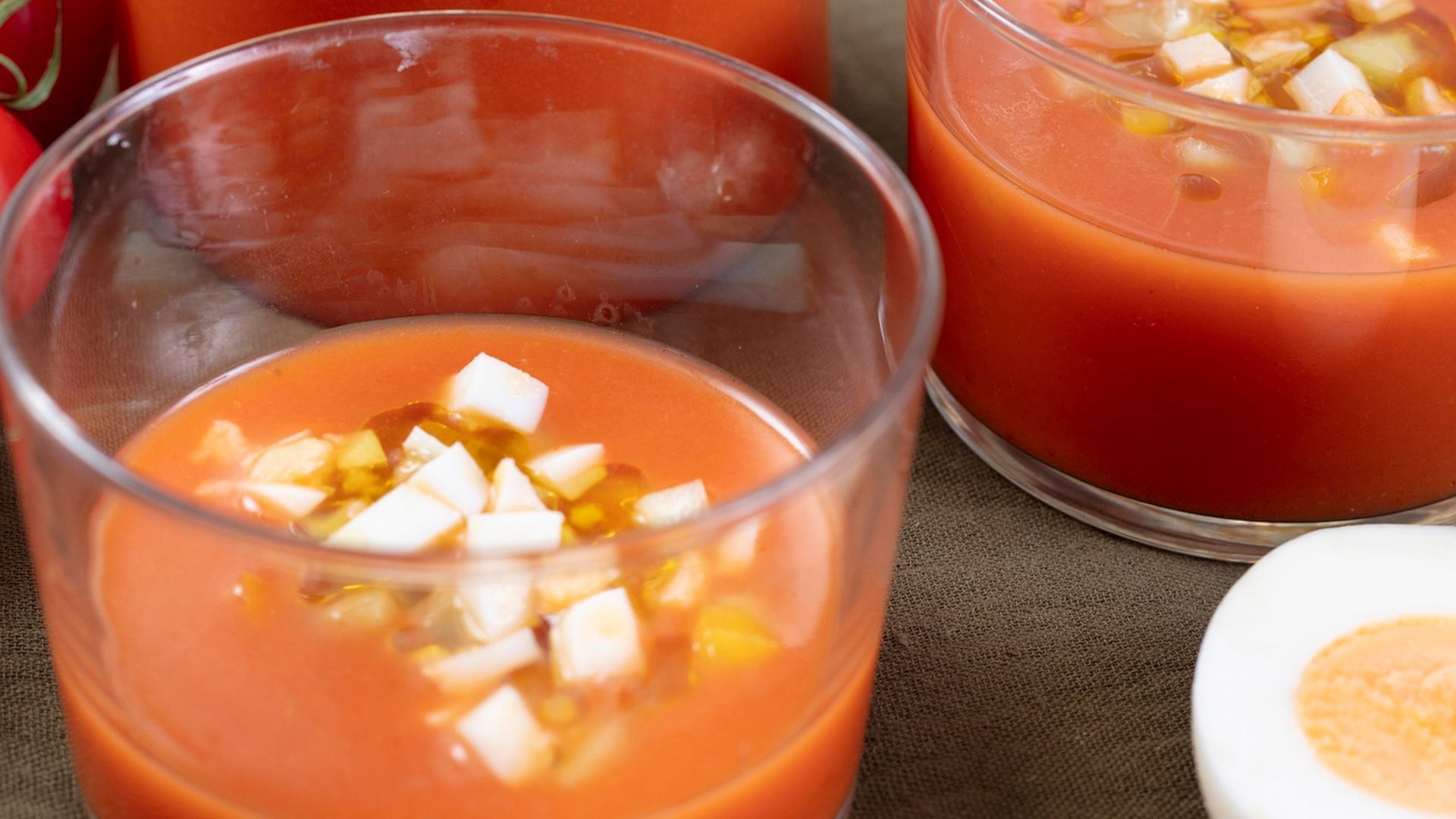 Típico salmorejo cordobés Típico salmorejo cordobés