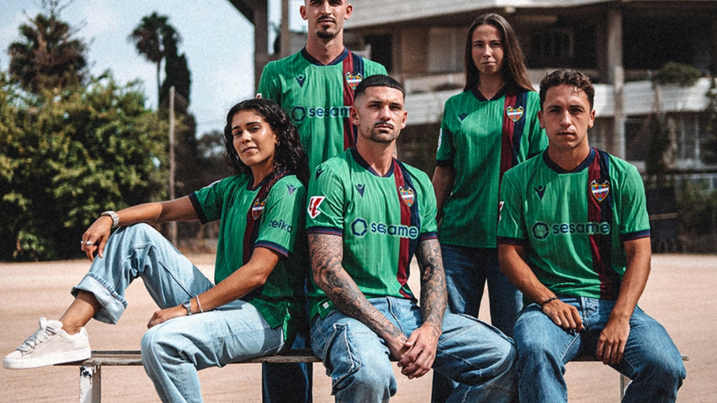 Camiseta verde del Levante UD