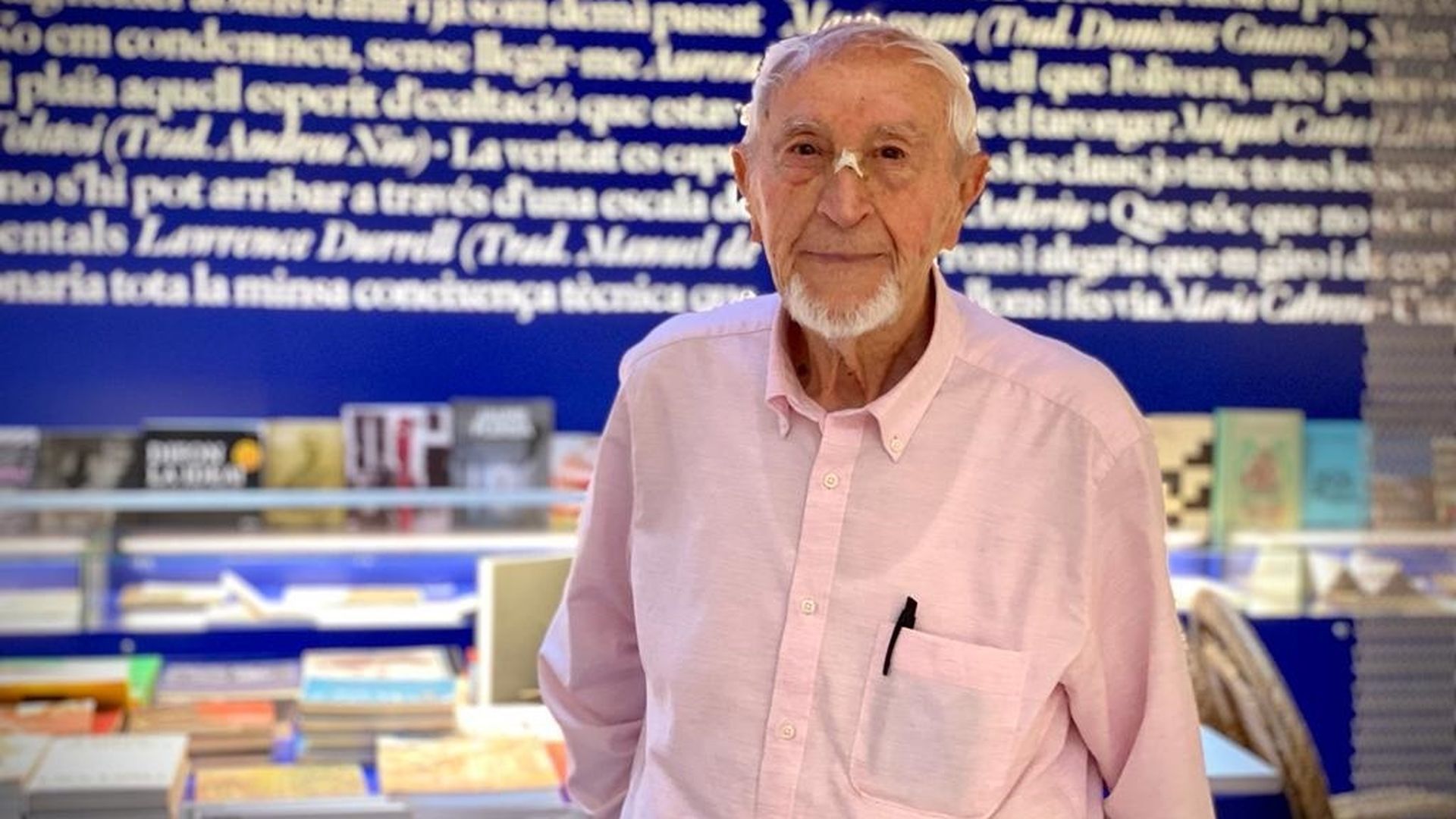 El escritor Josep Vallverdu El escritor Josep Vallverdu