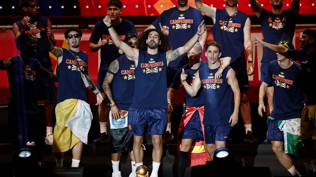 La celebración de los campeones del mundo en Cibeles: de la entrada de Lamine Yamal al show de ‘Cucu’ Cucurella