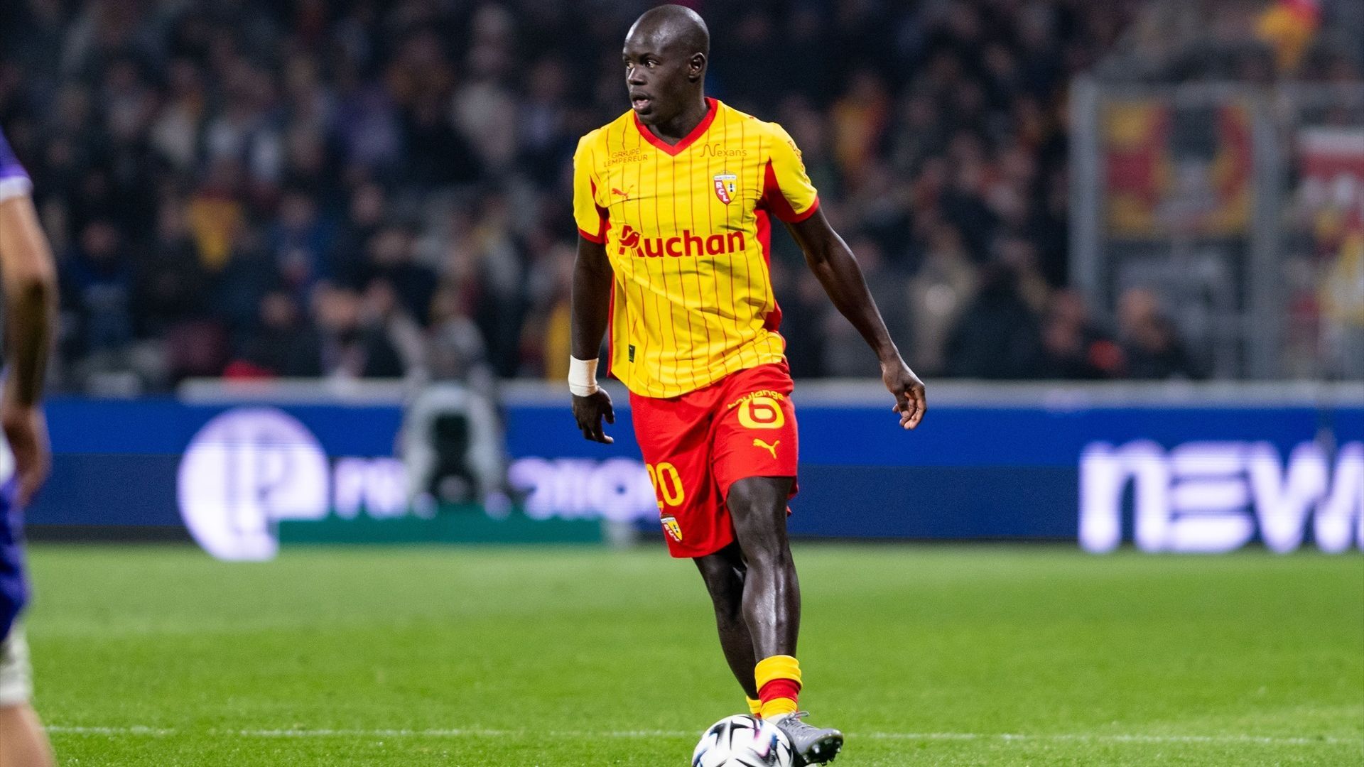 Malang Sarr, jugador del Lens Malang Sarr, jugador del Lens