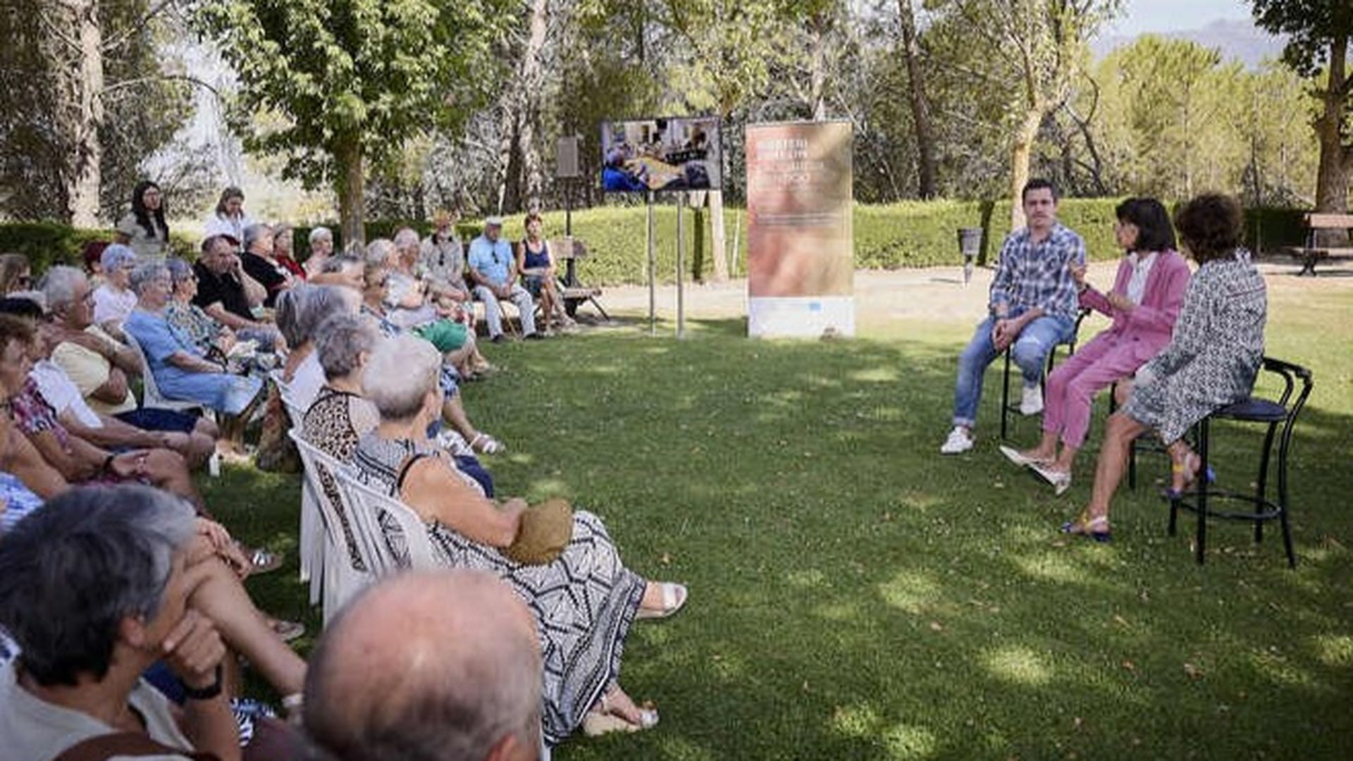 Presentación del proyecto contra la soledad no deseada en Laguardia. Presentación del proyecto contra la soledad no deseada en Laguardia.