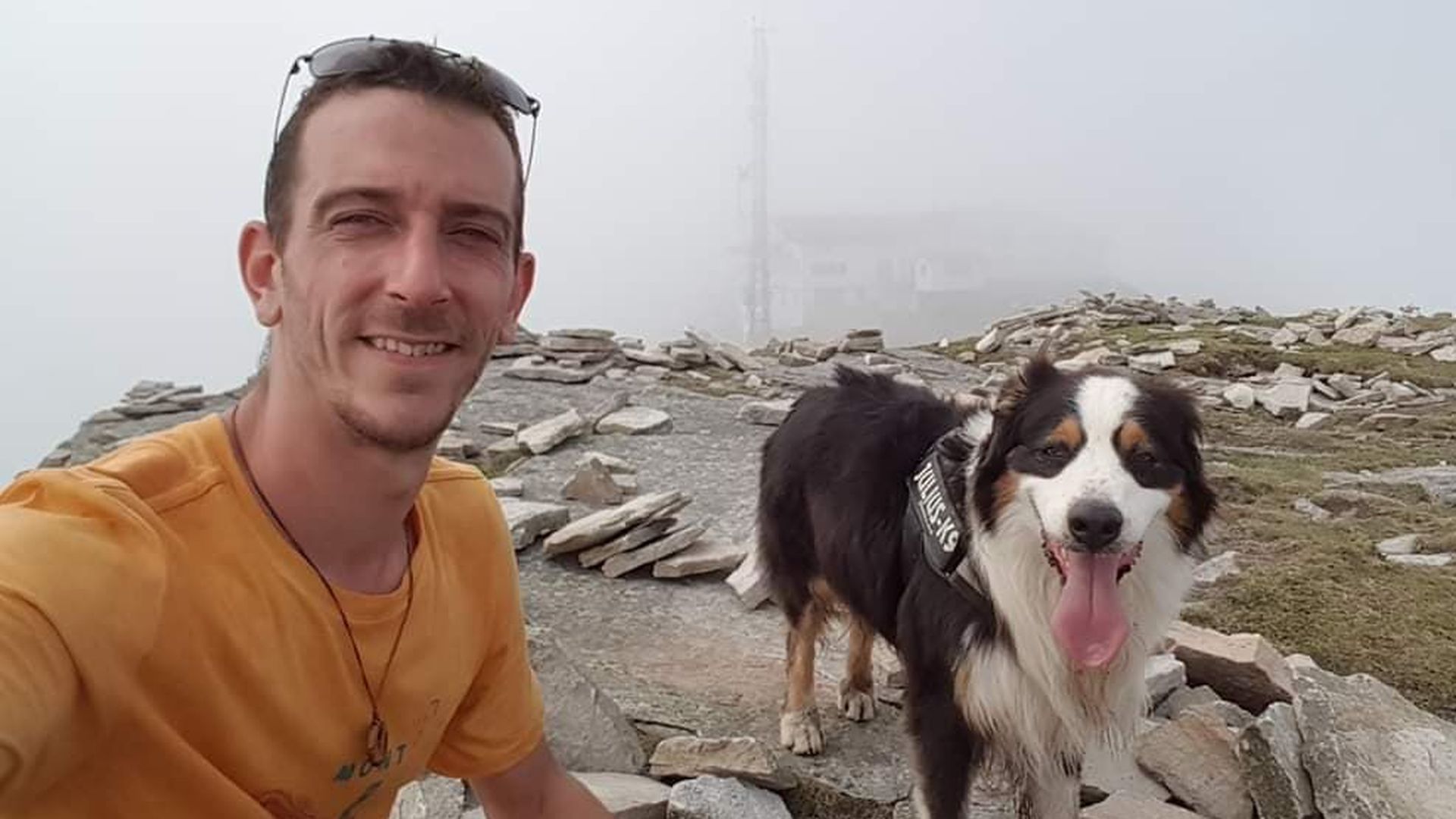 David Stévenin, junto a su perro Ioshy David Stévenin, junto a su perro Ioshy