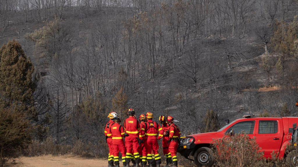 El incendio de Guadalajara sigue inestabilizado pese a la buena evolución y se valora el regreso de los vecinos de La Mierla a sus casas