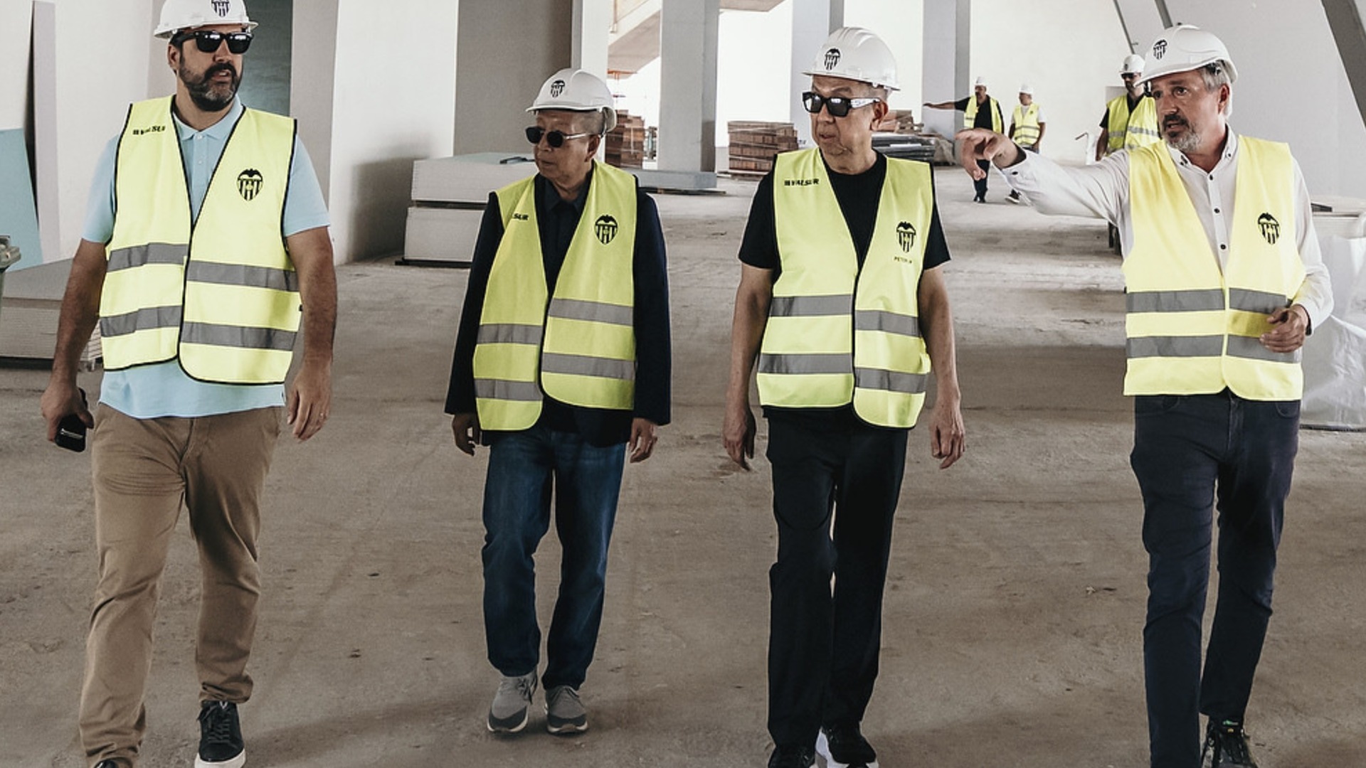 Javier Solís, Ser Miang, Peter Lim y Schneider