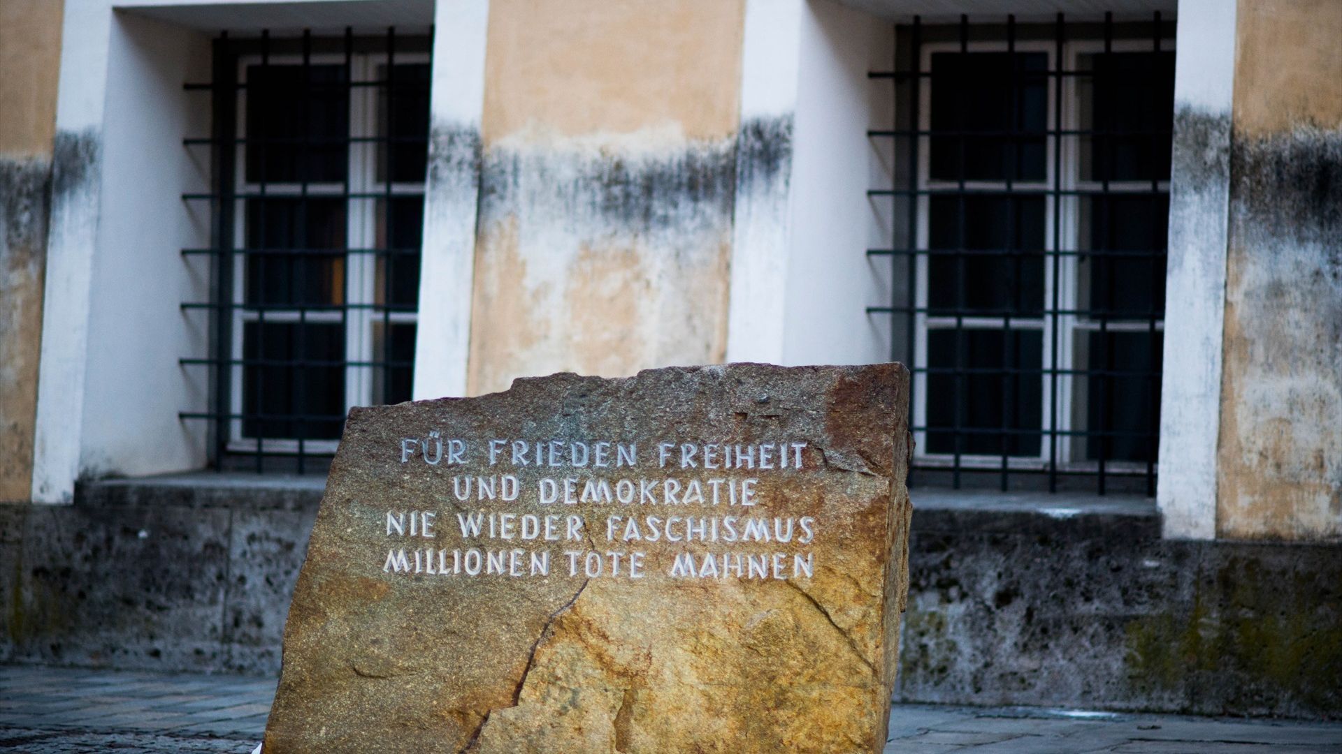 El Gobierno austriaco inaugura una comisaría en la casa natal de Hitler para frenar el peregrinaje neonazi