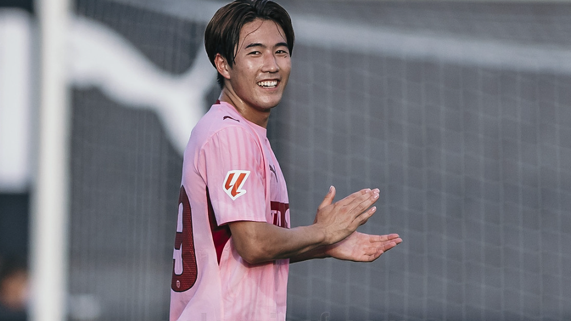 Sato ante el Eldense