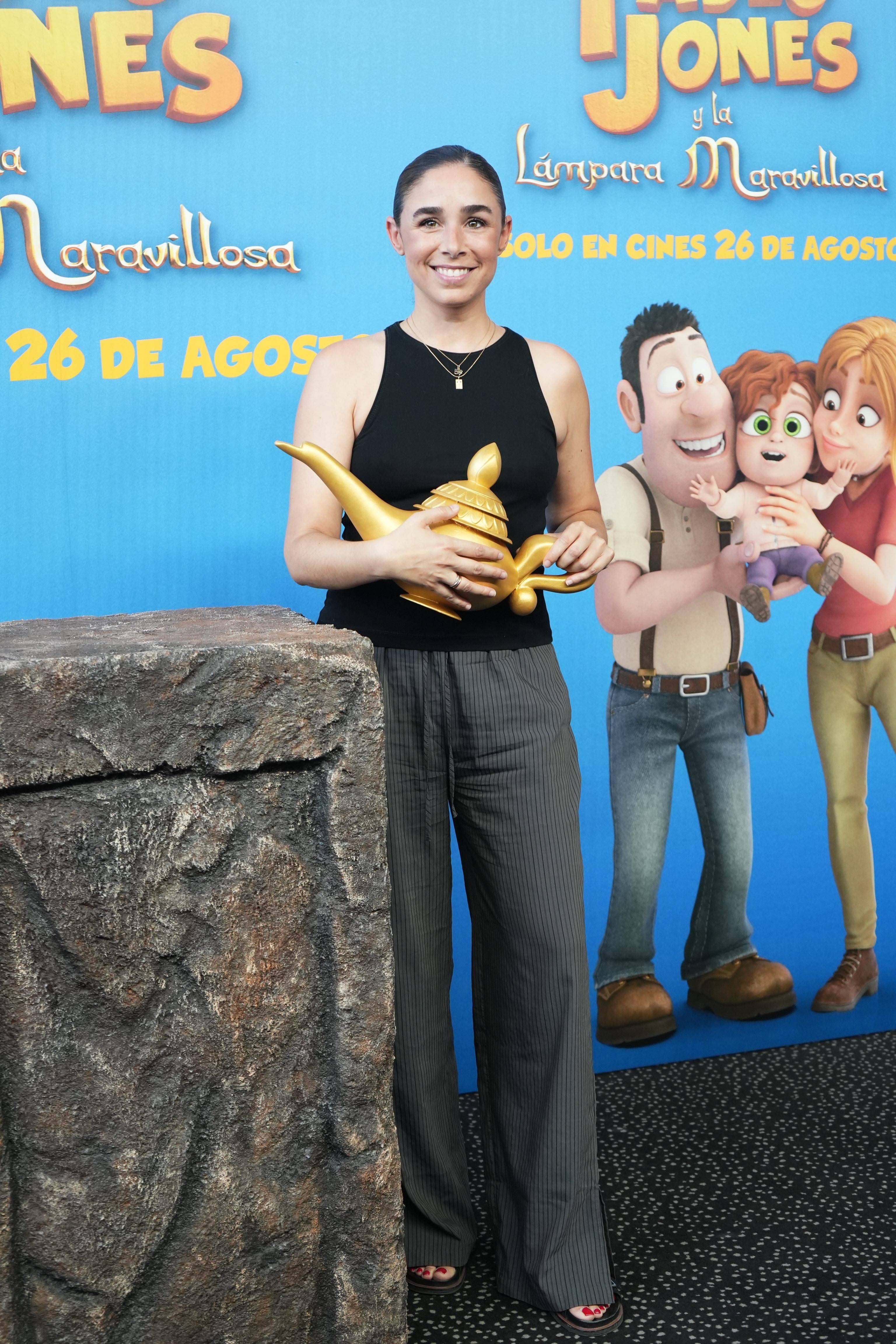 Candela Serrat