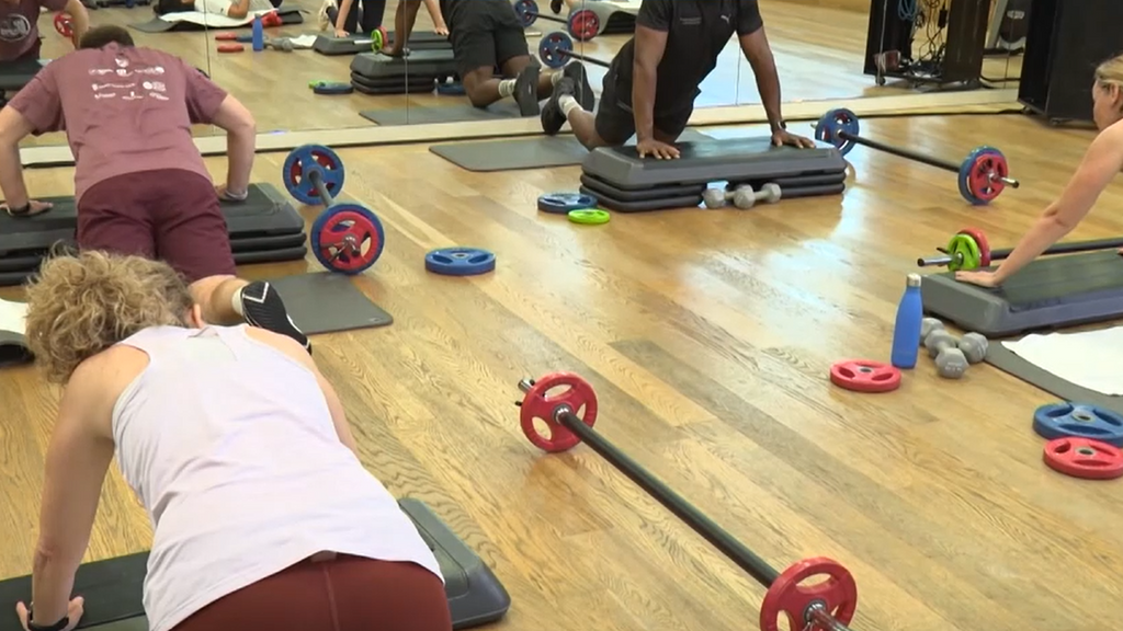El deporte entra en la oficina: cada vez más empresas apuestan por gimnasios para mejorar el bienestar de sus empleados