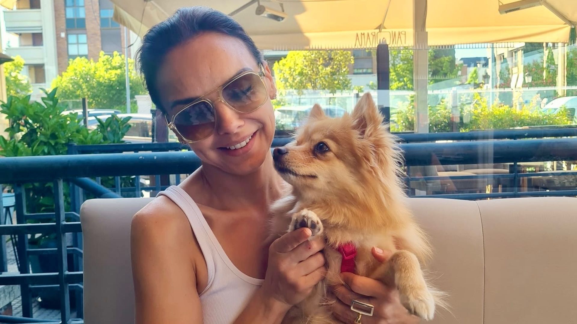 Chenoa y su perra