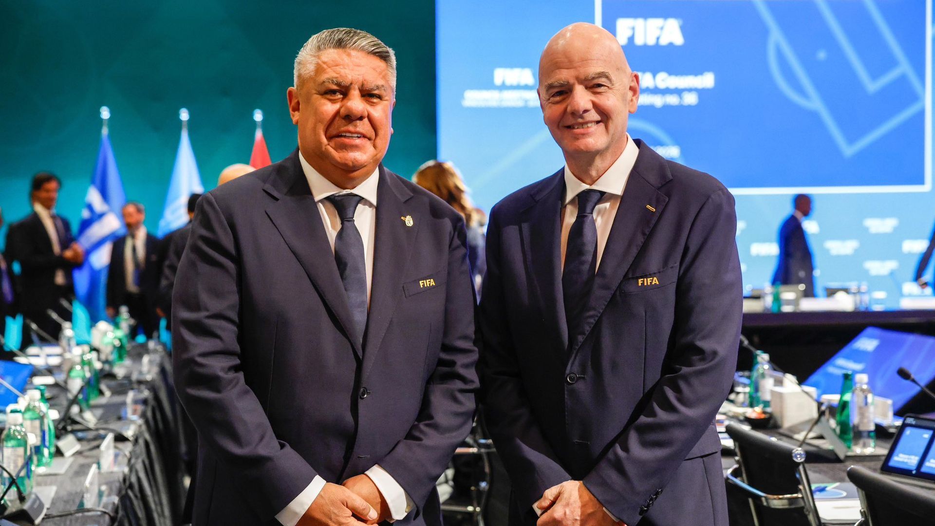 Chiqui Tapia e Infantino