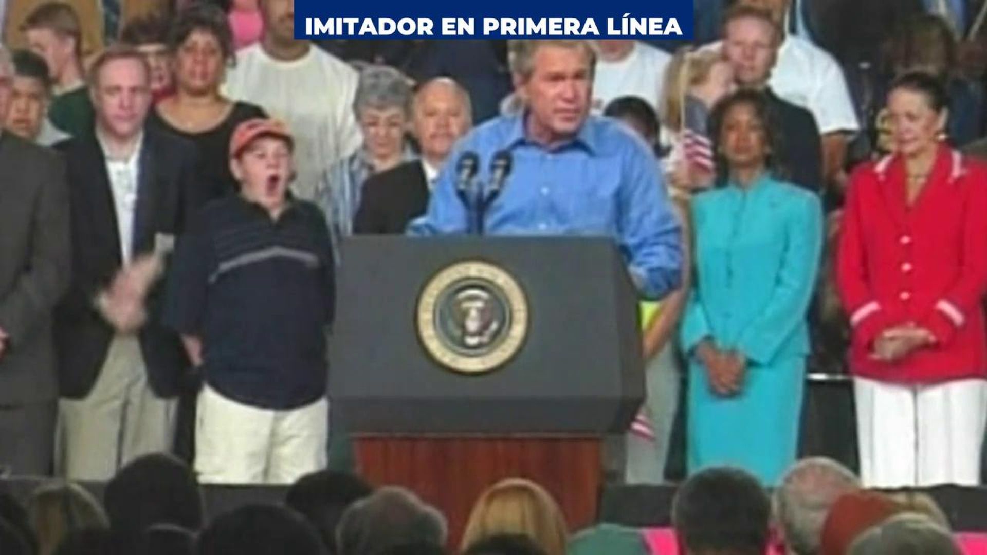 NIño bosteza ante Bush