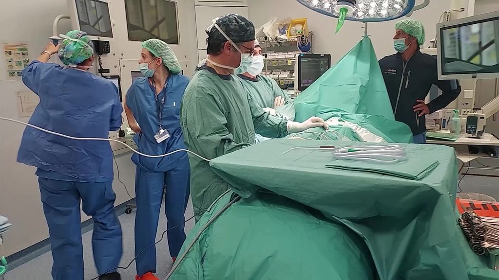 Primer trasplante de órganos entre dos personas con VIH en España