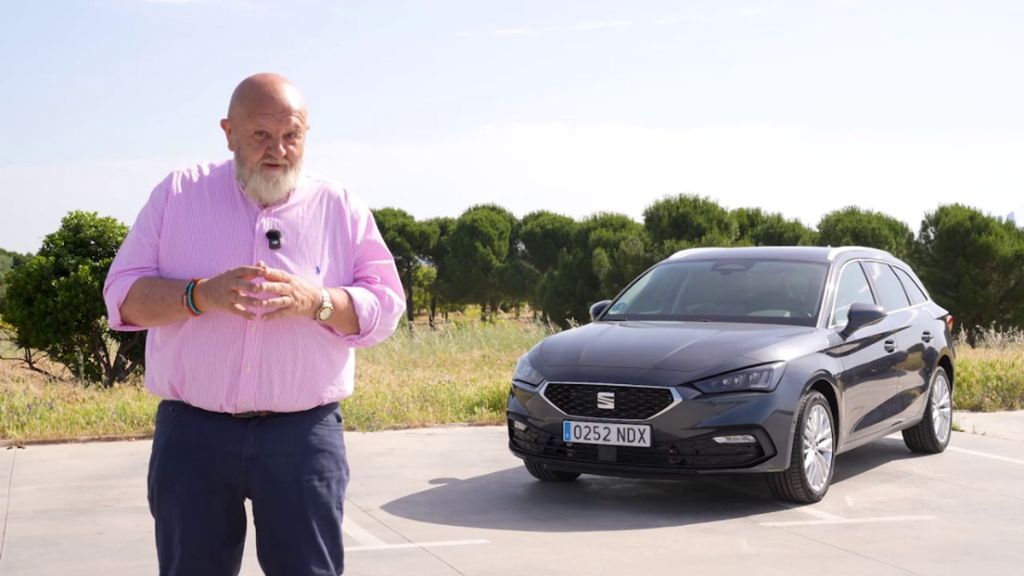 Gonzalo Serrano se pone al volante del SEAT León SportTourer e-Hybrid