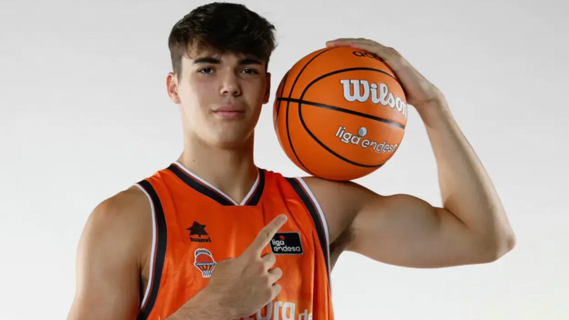 Lucas Marí deja la NCAA para volver con el Valencia Basket Lucas Marí deja la NCAA para volver con el Valencia Basket