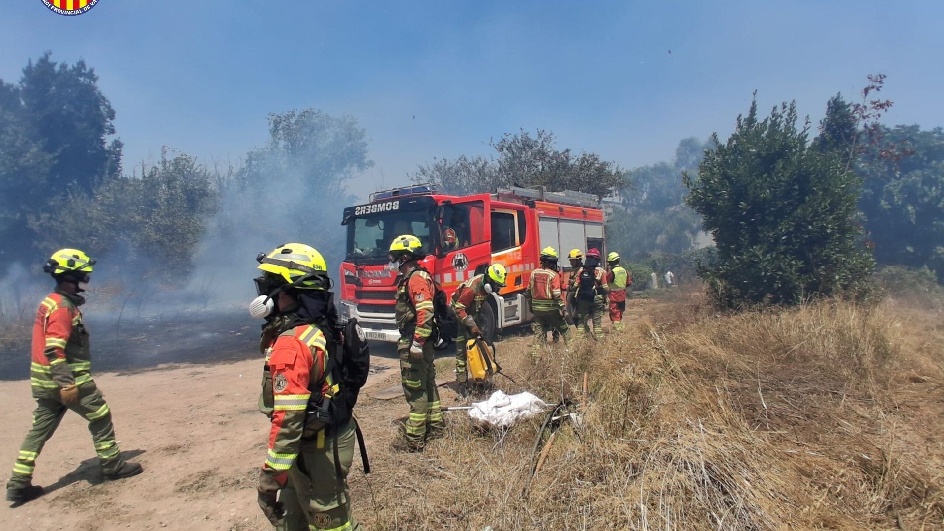 Un muerto en el incendio declarado este sábado en un barranco en Manises, Valencia Un muerto en el incendio declarado este sábado en un barranco en Manises, Valencia
