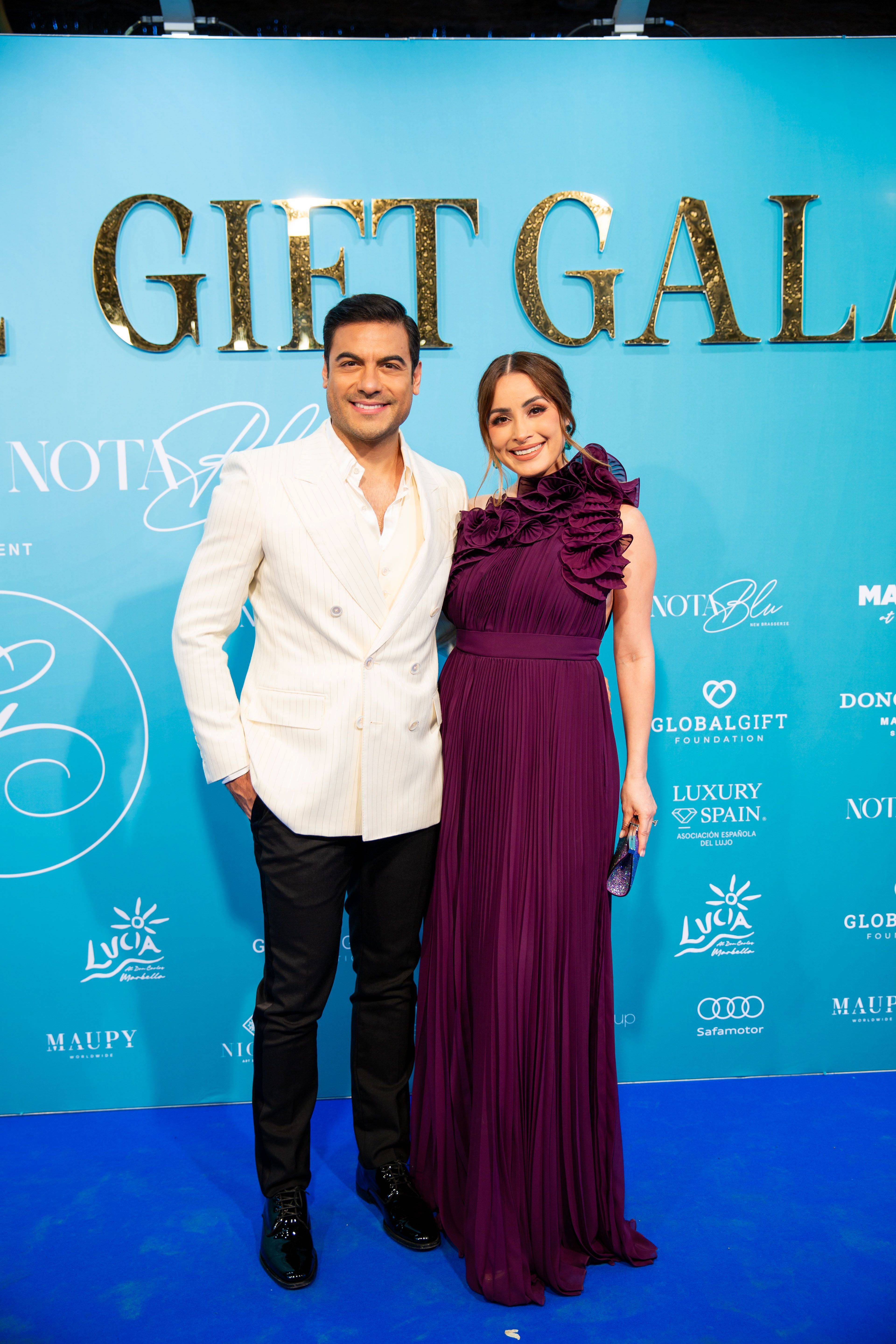 Carlos Rivera y Cynthia Rodriguez