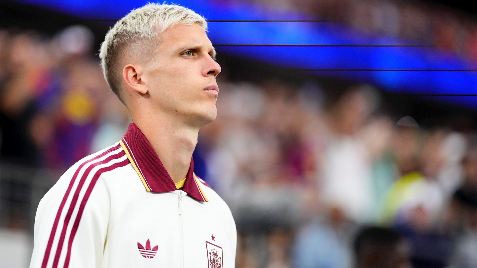 Dani Olmo salta al campo para el España-Francia del Mundial Dani Olmo salta al campo para el España-Francia del Mundial