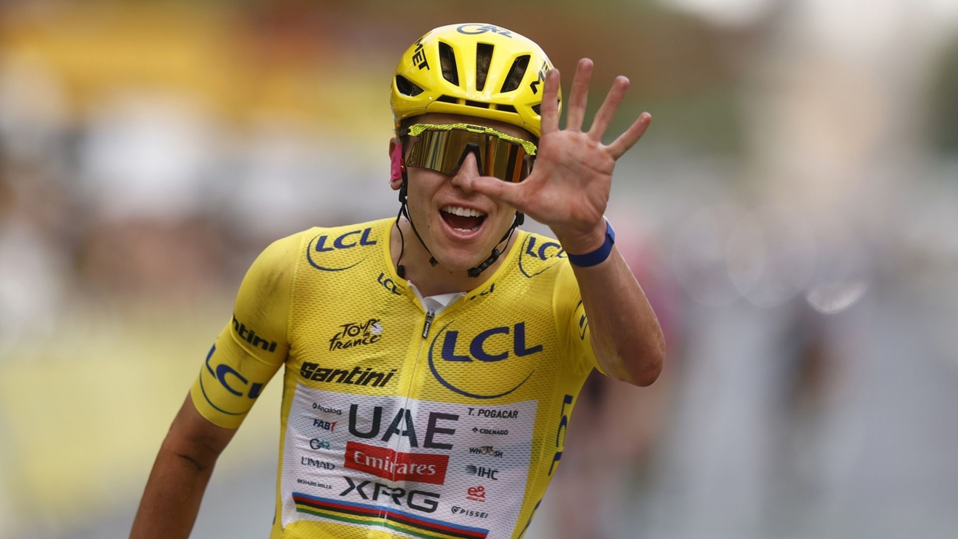 Tadej Pogacar celebra su quinto Tour de Francia Tadej Pogacar celebra su quinto Tour de Francia