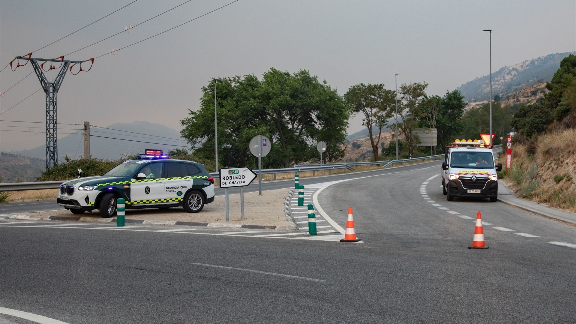 Cortadas 43 vías secundarias en Madrid, Ávila, Toledo y Castellón debido a los incendios forestales Cortadas 43 vías secundarias en Madrid, Ávila, Toledo y Castellón debido a los incendios forestales