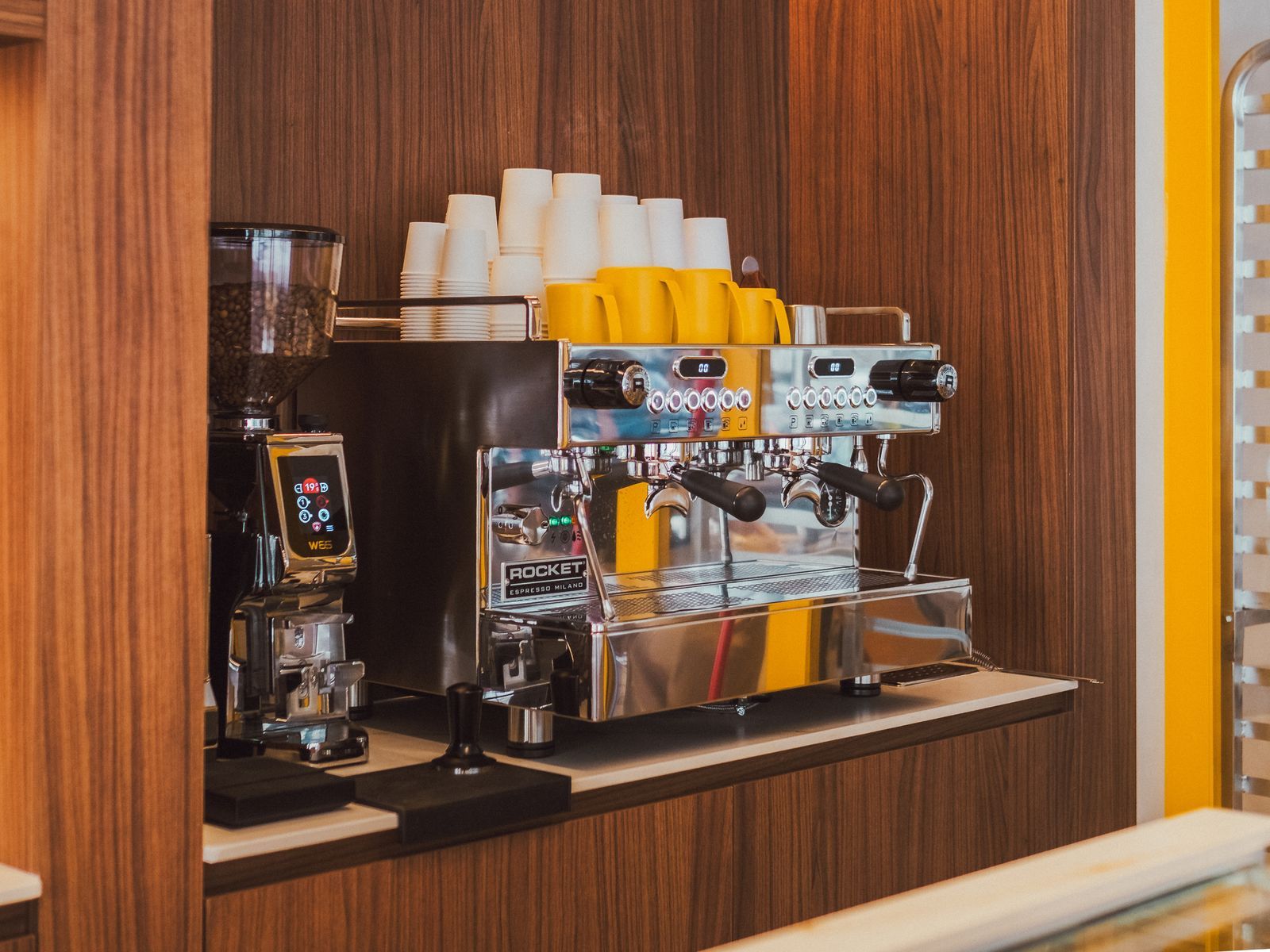 El café de especialidad, que firma Mica, es el otro pilar del proyecto